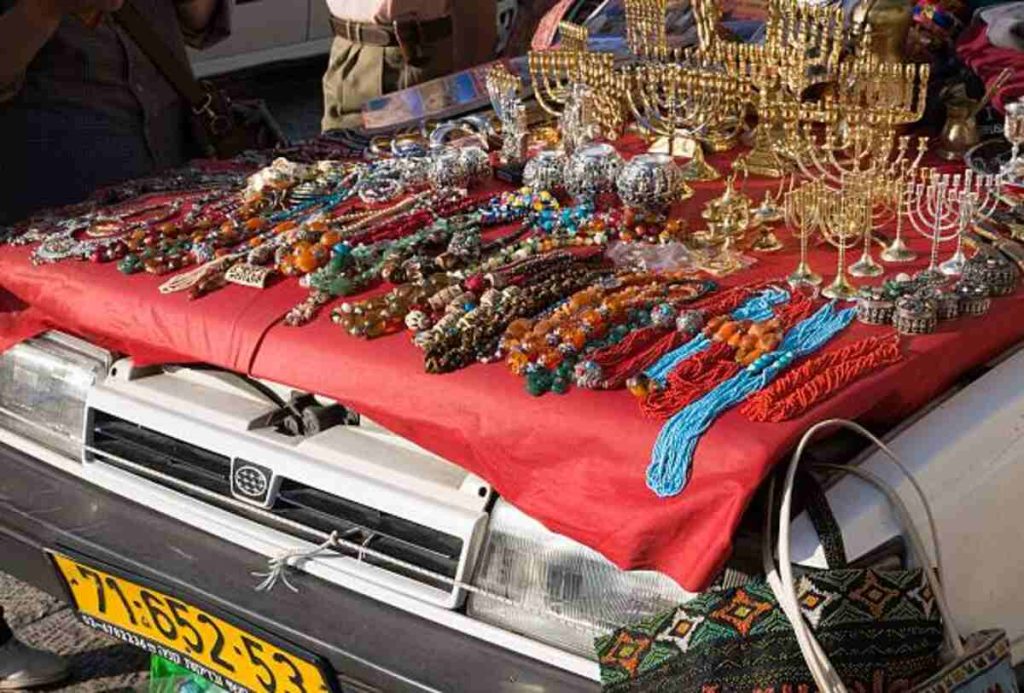 car menorahs