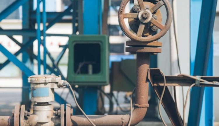 leak testing on ships