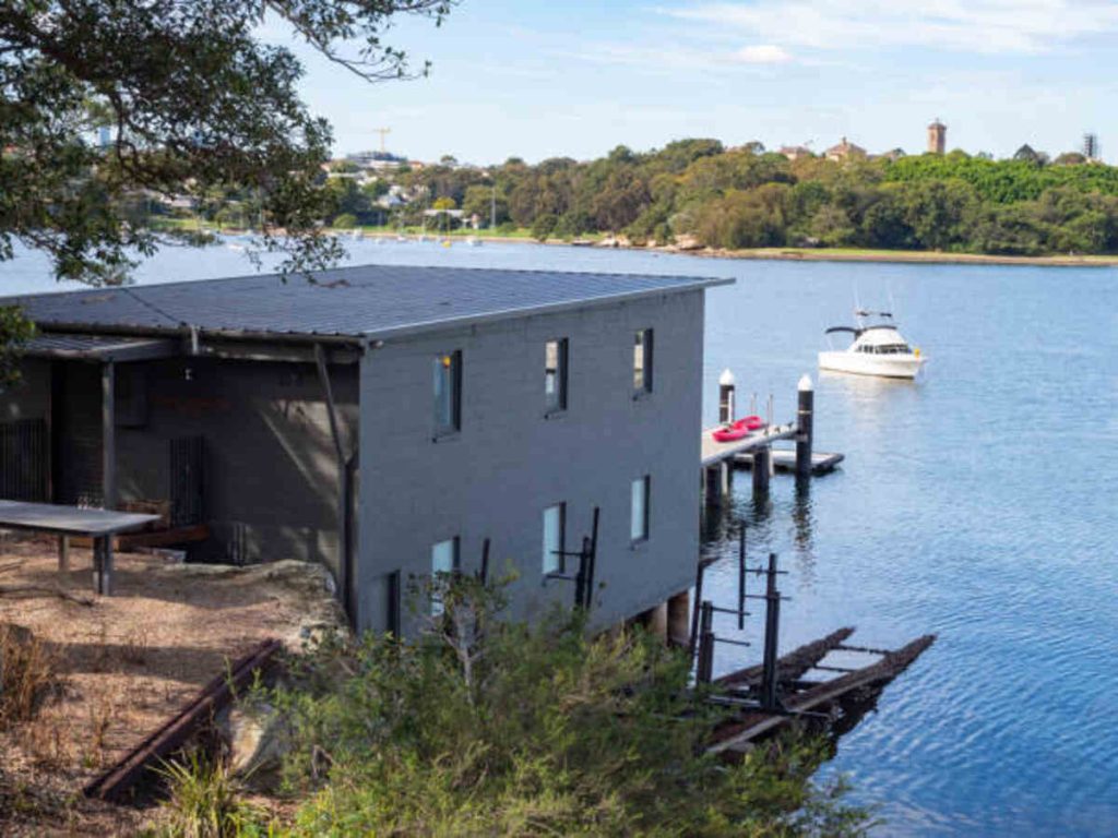 The Charm House on Lake Saint Clair