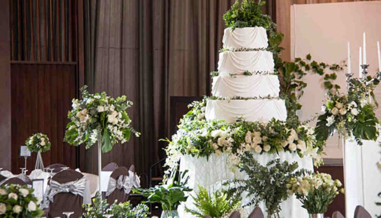 Cake Stand Adds Sophistication and Elegance