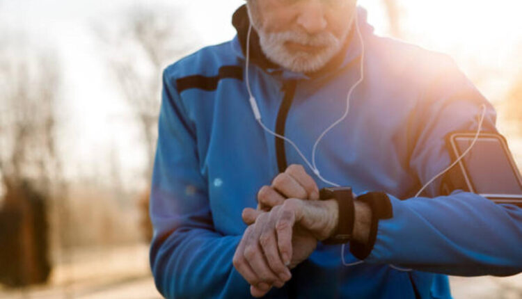allows seniors and caregivers to track any potential issues