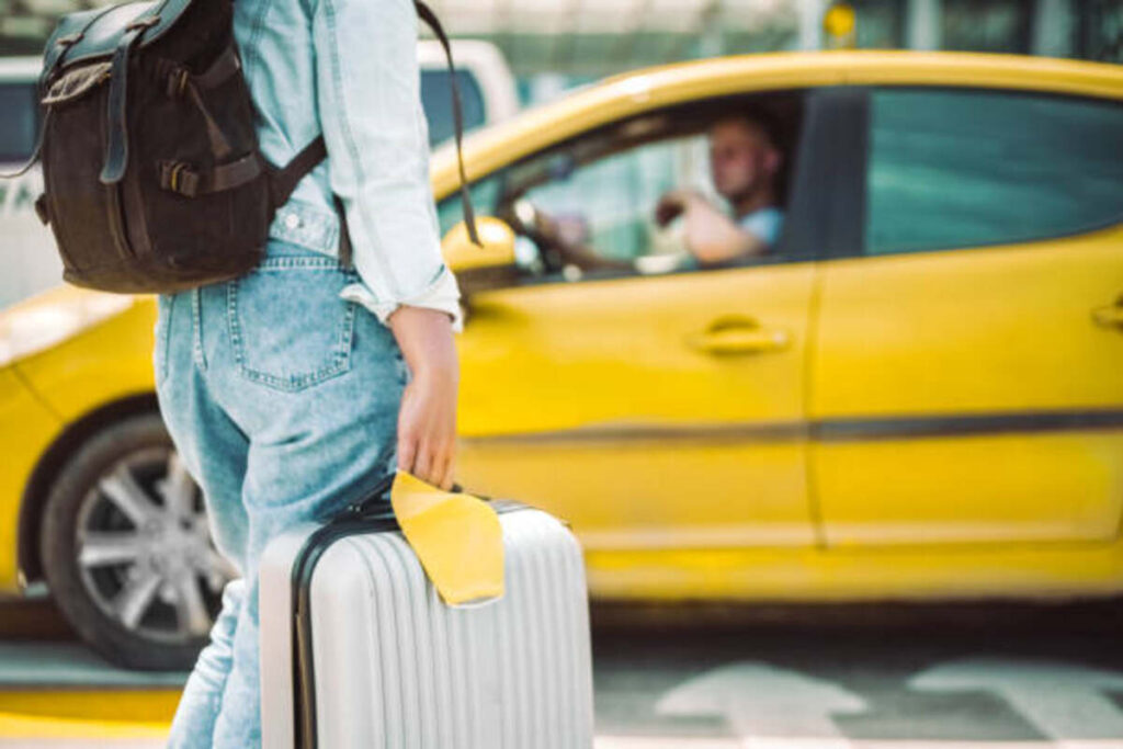 Benefits of Private Airport Transfers in Amsterdam
