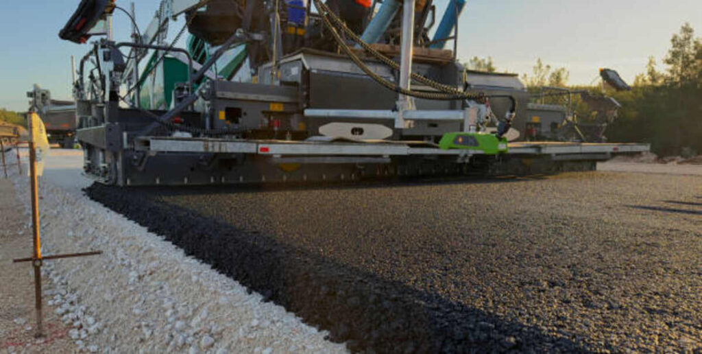 Cost Factors for Asphalt Paving in Oakland