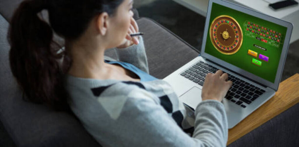 Identifying Reliable Online Poker Games